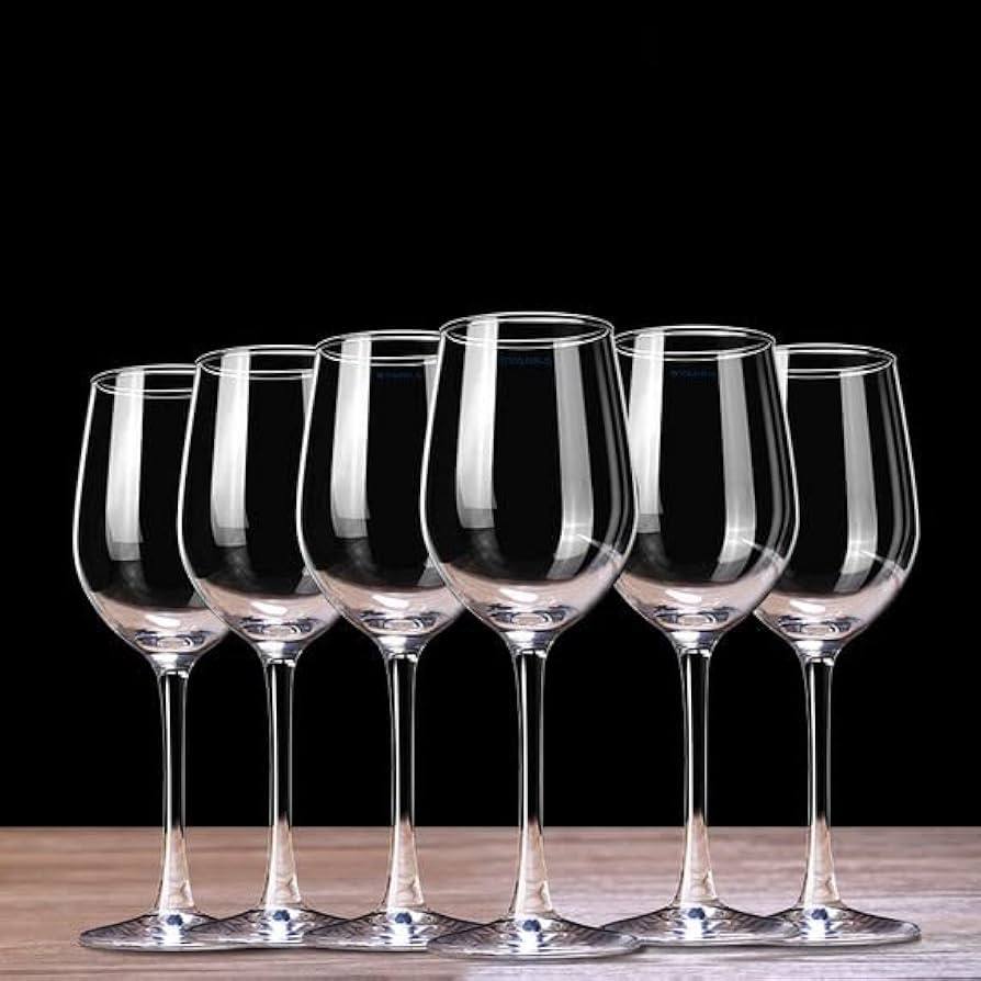 Elegant Crystal Glass Set for Wine Serving